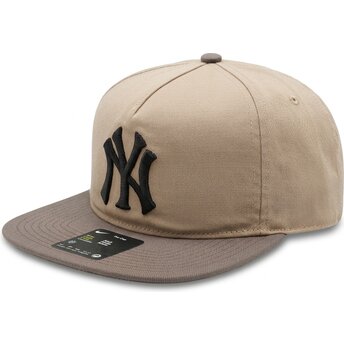 Gorra plana beige y marrón ajustable Pro Unstructured 5 Panel de New York Yankees MLB de Nike